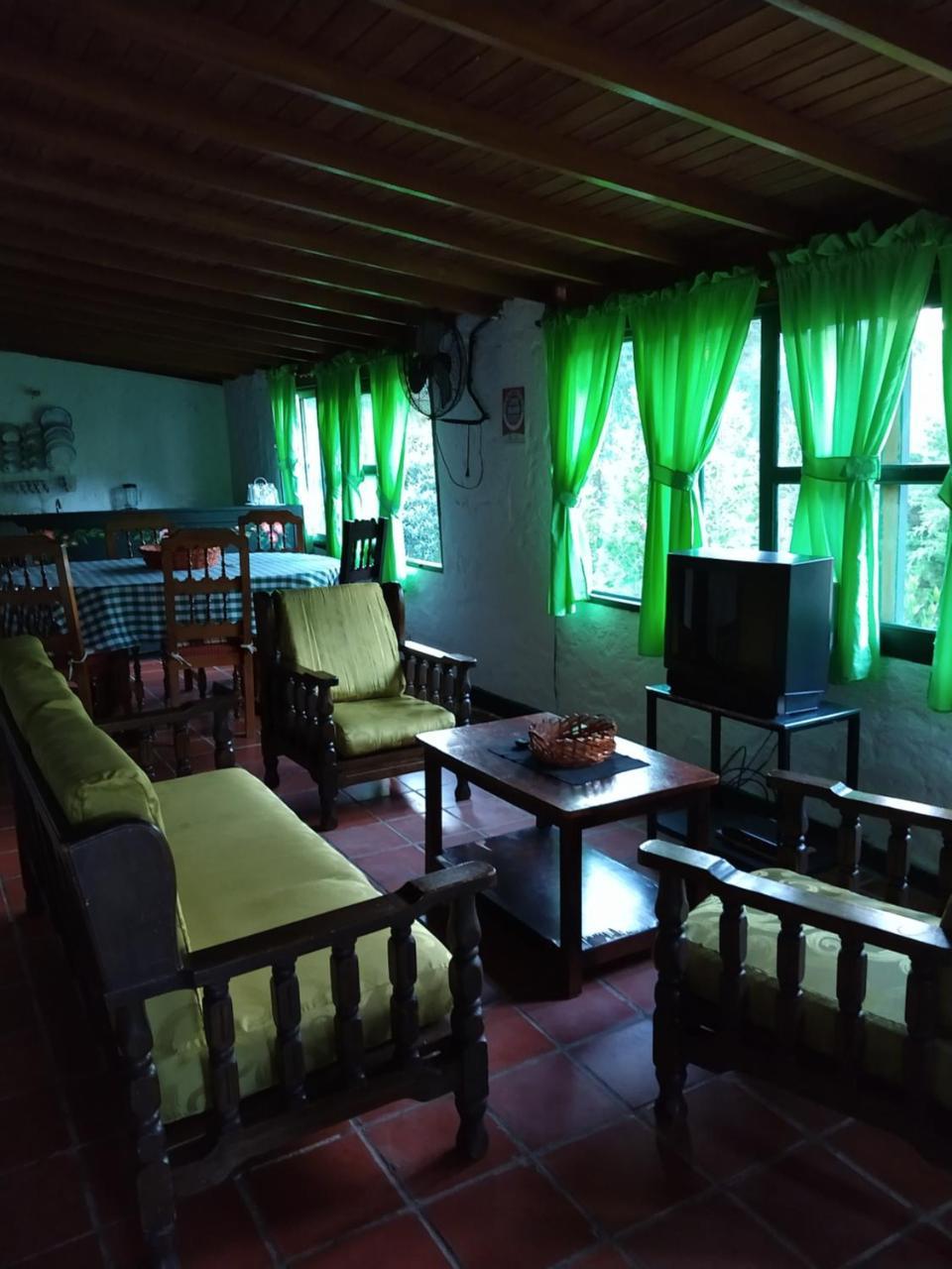 Las Cabanas Castillos Del Lago Villa Guatapé Eksteriør billede
