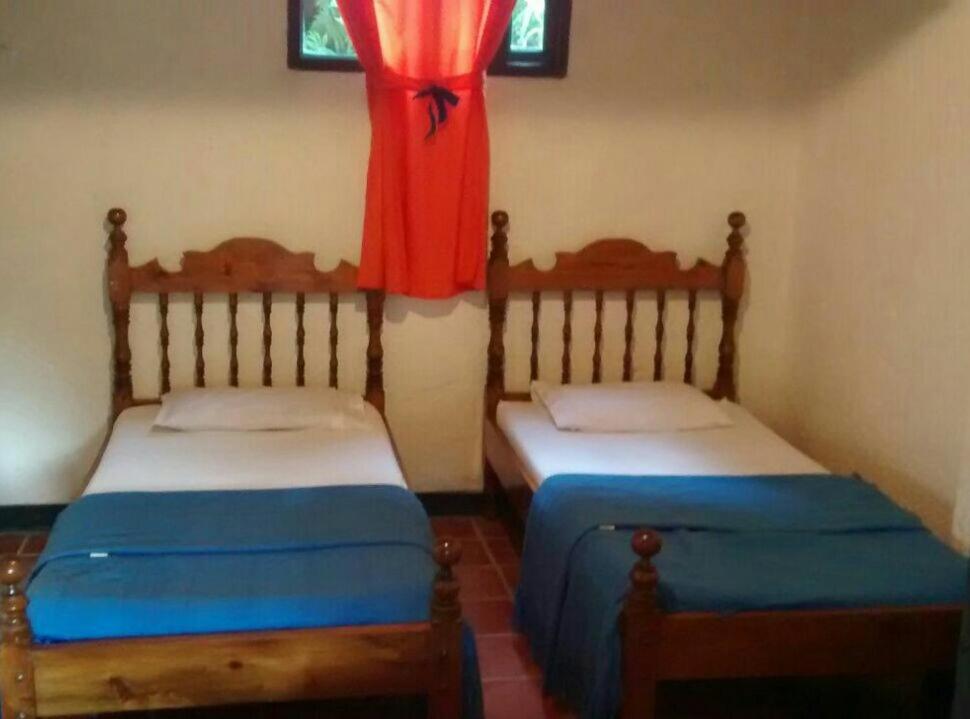 Las Cabanas Castillos Del Lago Villa Guatapé Eksteriør billede